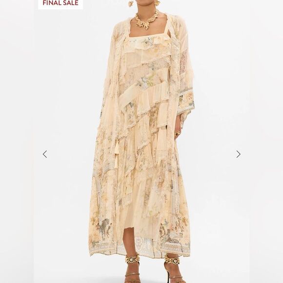 31 NWOT 1000.00CAMILLA Pintuck Layer With Lace Detail
Adorned In Antiquity SMALL - Picture 9 of 11